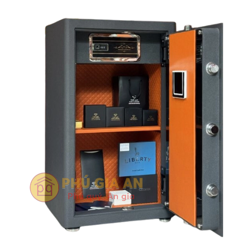 Nội thất bọc da sang trọng bên trong két