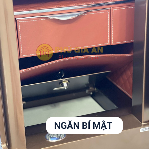 Các ngăn chứa rộng rãi và ngăn bí mật