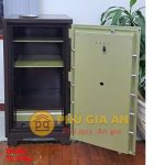 Két sắt to đại khóa điện tử báo động VE1200