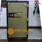 Két sắt to đại khóa điện tử báo động VE1200