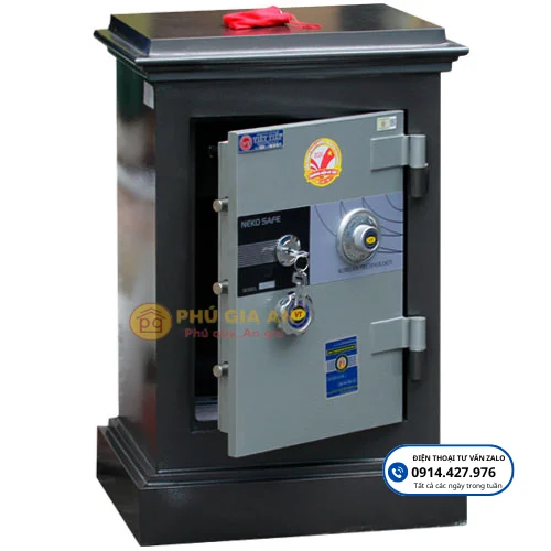 Két sắt công đức VBC09-CD 2 Cấu tạo khe bỏ tiền và nội thất Két sắt công đức VBC09-CD