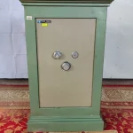Có nên mua két sắt cũ giá rẻ? Nếu mua két sắt cũ bạn nhất định phải biết điều này