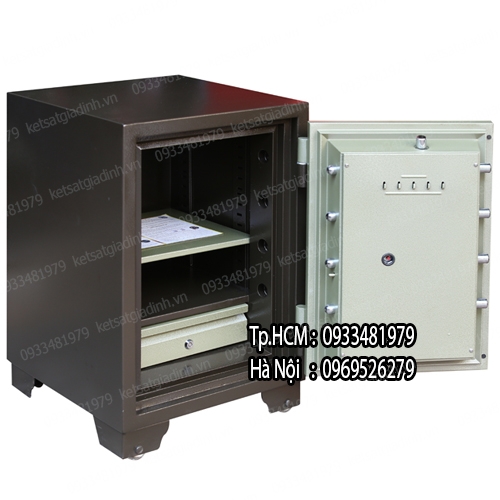 Két sắt Goldbank GVC135 2