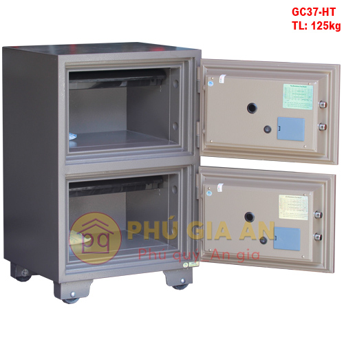 Bên trong két sắt hai tầng Goodwill GD37-HT rộng rãi