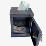 Két sắt mini đựng tiền thông minh – ‘Chân ái’ bảo vệ tài sản trong tủ nhỏ