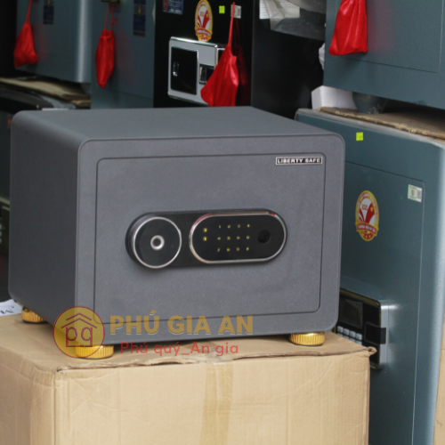 Phiên bản màu đen mạnh mẽ