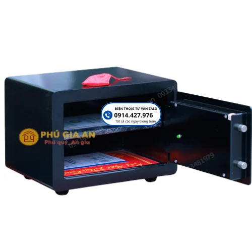Nội thất rộng rãi và hệ thống chốt khóa an toàn của két sắt VE3307-B
