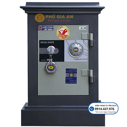 Ngăn phụ có khóa bên trong két sắt VBC07