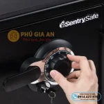 Két sắt Sentry Safe SFW123DTB khoá cơ , nhập khẩu Mỹ